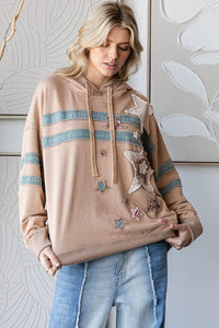 OLI & HALI WASHED STAR PATCHWORK HOODED LONG SLEEVE PULLOVER - COFFEE OR MOCHA