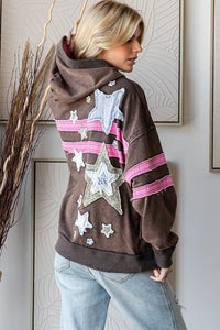 OLI & HALI WASHED STAR PATCHWORK HOODED LONG SLEEVE PULLOVER - COFFEE OR MOCHA