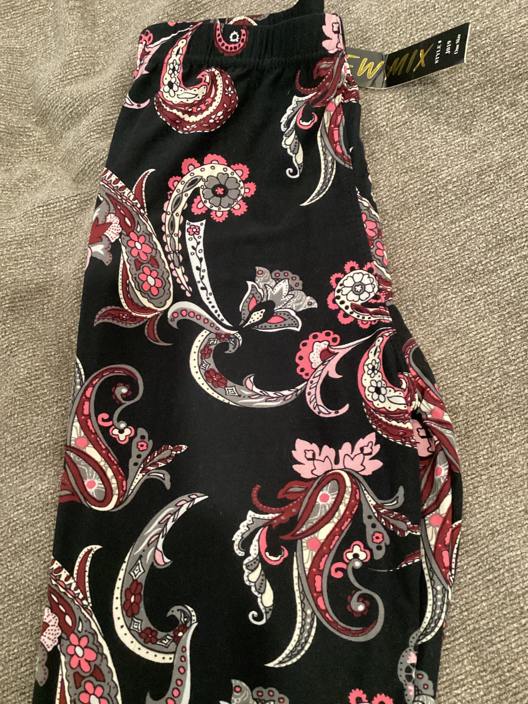 Paisley One Size Black Leggings