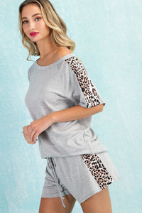 LEOPARD PANEL SHORT SLEEVE TOP - HEATHER GREY