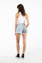 Ceros Mid Rise Shorts