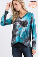 PLUS SIZE LONG SLEEVE TIE DYE PRINT TOP WITH BLACK SEQUIN POCKET - BLACK/TEAL or a BLACK/TAN