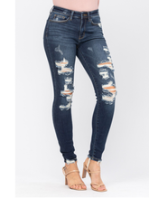 Judy Blue Mid-RISE DESTROYED SKINNY