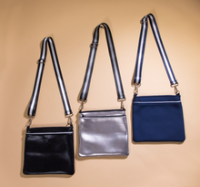 METALLIC ZIPPER NEOPRENE MESSENGER