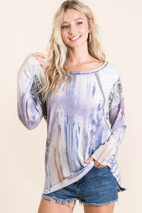 TIE DYE KNIT TOP WITH PRINT BLOCK SHOULDER AND JACQUARD TAPE - LAVENDER/BLUE