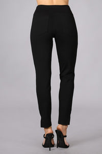 Chatoyant Cropped/capri pants with side slit opening detail & back pockets- Black