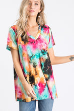 SHORT SLEEVE V NECK MULTI PRINT TOP