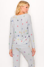 MULTI COLOR STAR PRINT CREW - GREY or STONE