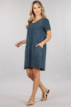 Chatoyant Casual T Shirt Dress With Pockets - Black or Blue Grey