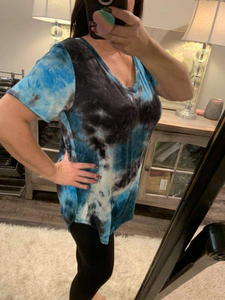 SHORT SLEEVE V NECK MULTI PRINT TIE DYE TOP PLUS SIZE - TEAL