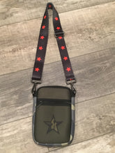 GREEN WITH CAMO STAR MULTI ZIPPER NEOPRENE PHONE HOLDER W/1.25" STAR STRAP