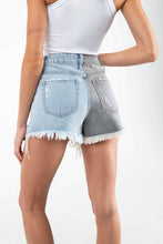 Ceros Mid Rise Shorts