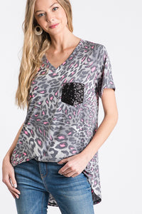 SHORT SLEEVE V NECK ROUND HEM LEOPARD ANIMAL PRINT TOP WITH BLACK SEQUIN POCKET GREY/MULTI