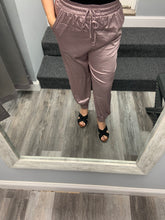 SATIN JOGGER PANTS WITH POCKETS AND ADJUSTABLE DRAWSTRING - BLACK OR ROSE