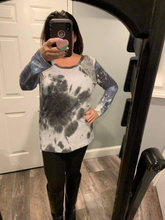 TIE DYE DISTRESSED KNIT TOP WITH LEOPARD SHOULDER BLOCK AND TIE DYE PRINT SLEEVES - CHARCOAL/BLUE MIX or CHARCOAL/RUST MIX